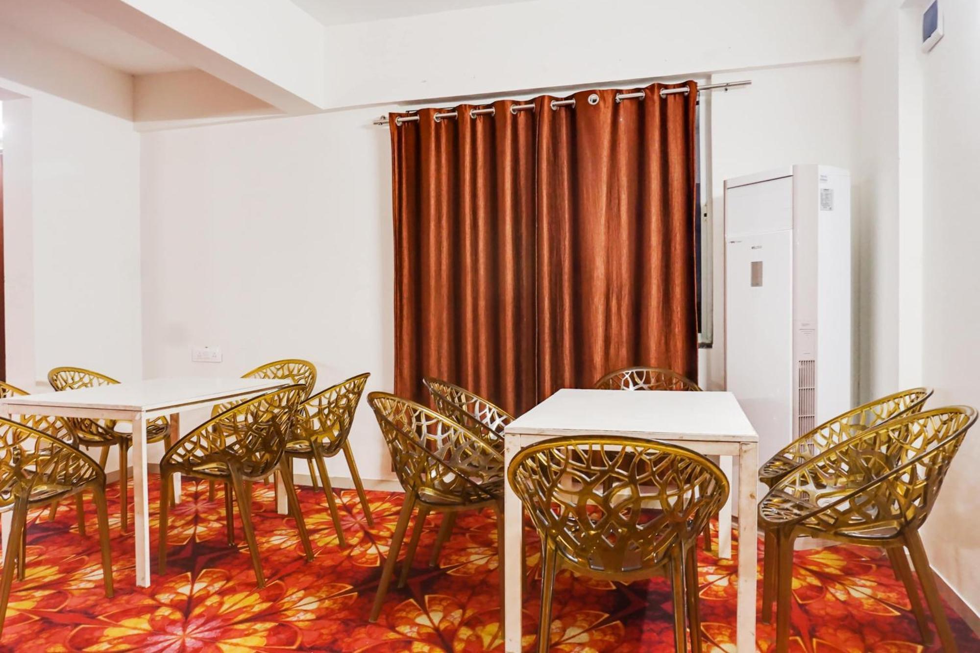 Super Townhouse Lohegaon Near Pune Airport Formerly Landmark Regency Lohogaon Zewnętrze zdjęcie