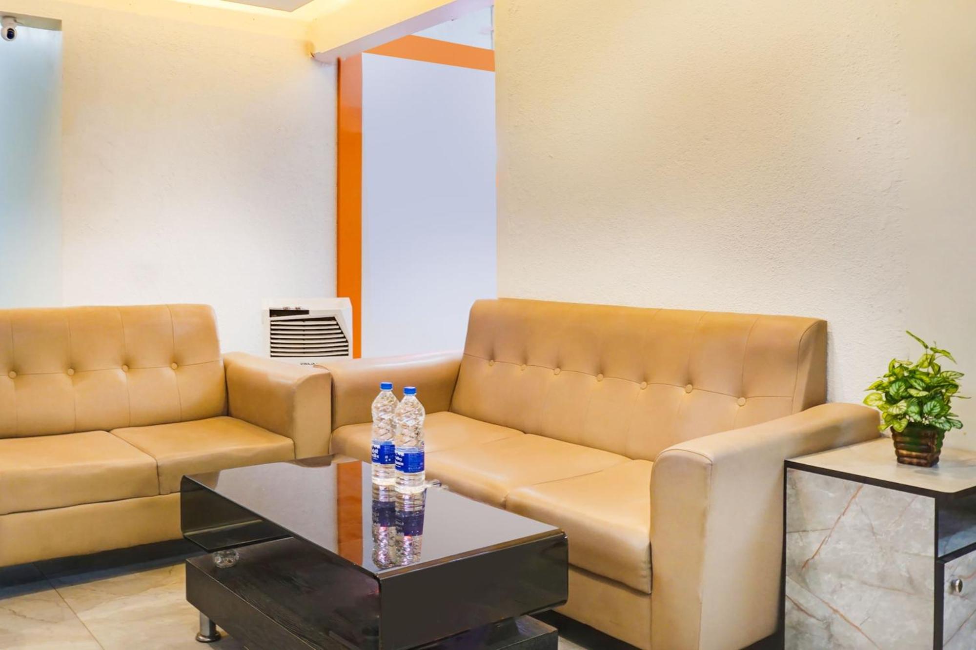 Super Townhouse Lohegaon Near Pune Airport Formerly Landmark Regency Lohogaon Zewnętrze zdjęcie