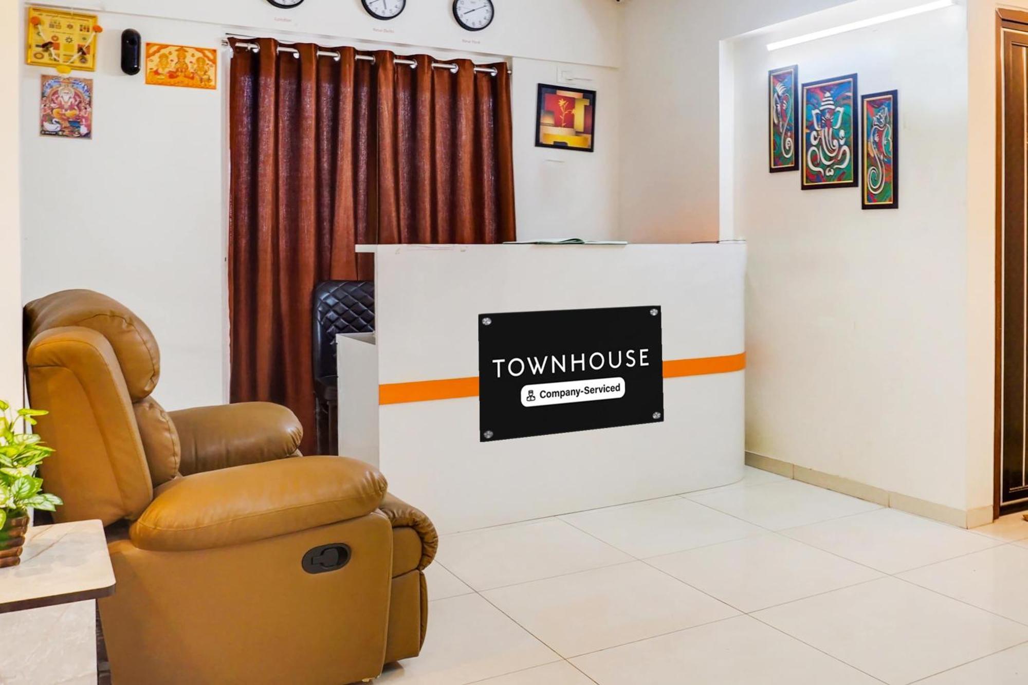 Super Townhouse Lohegaon Near Pune Airport Formerly Landmark Regency Lohogaon Zewnętrze zdjęcie